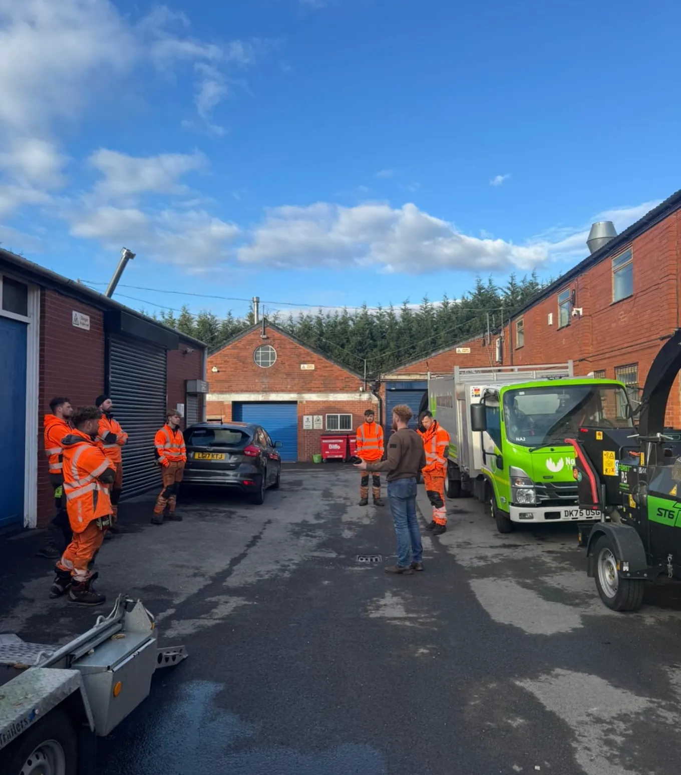 The NorthernArb crew being briefed at the depot before heading out to a job
